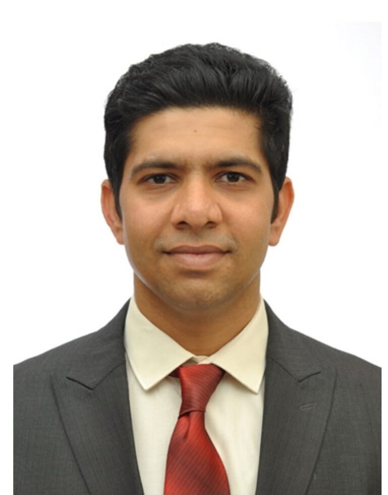 Dr Aniruddha Kajale - Implantologist and Periodontist At Splendid Smiles Dental Clinic
